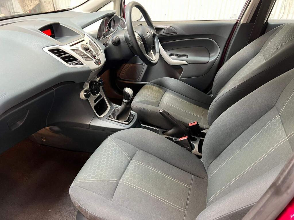 FORD FIESTA