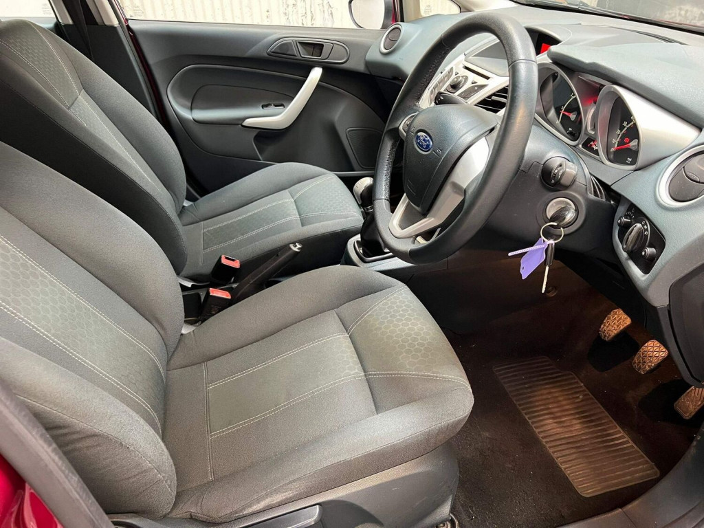 FORD FIESTA