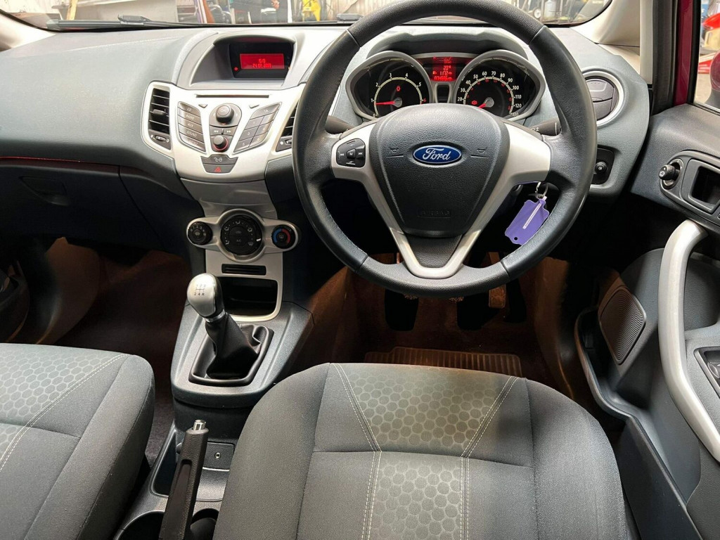 FORD FIESTA