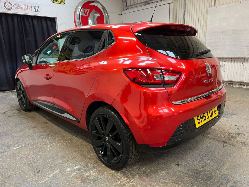 RENAULT CLIO