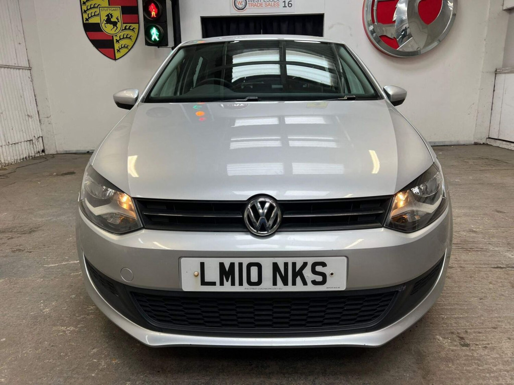 VOLKSWAGEN POLO