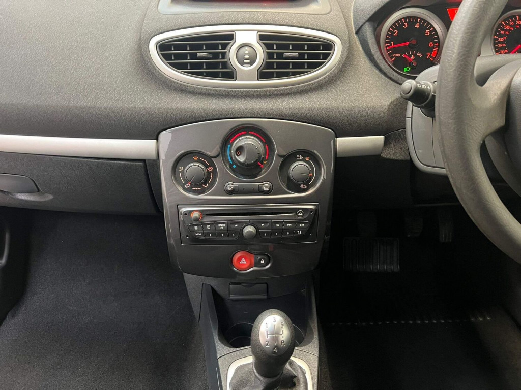 RENAULT CLIO
