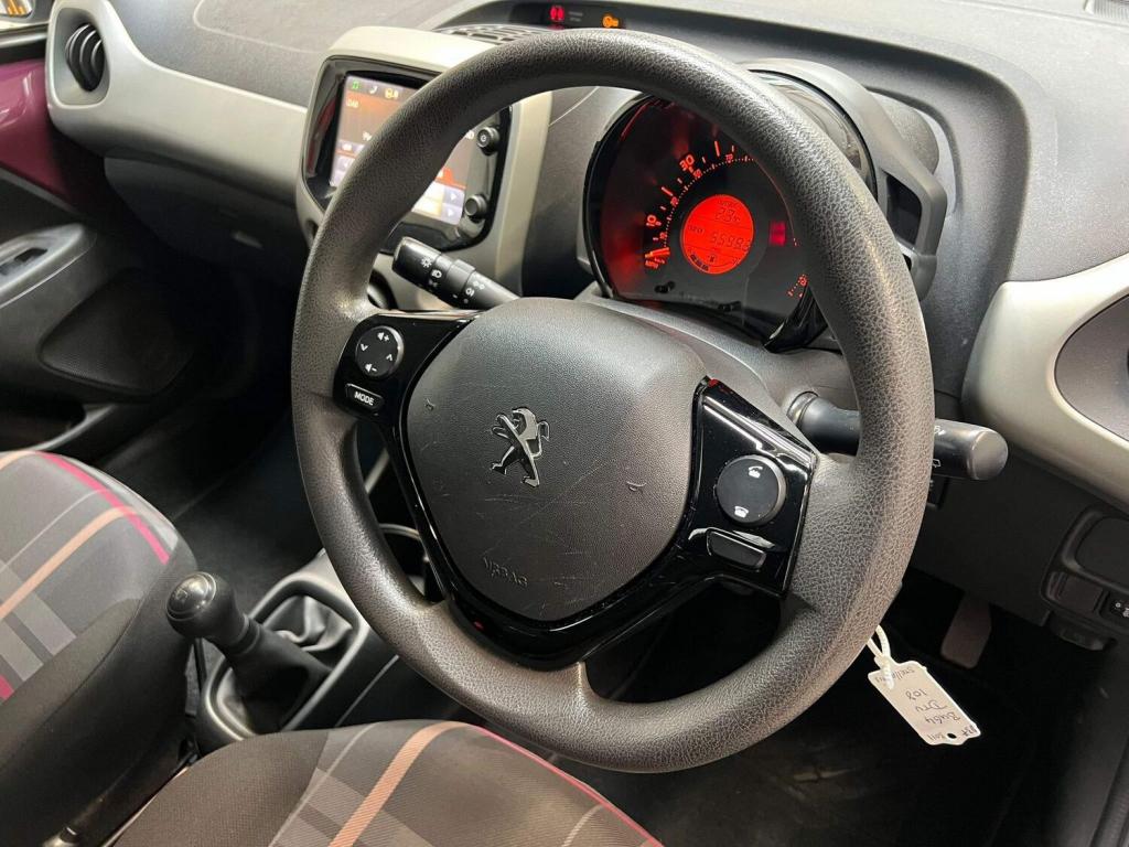 PEUGEOT 108
