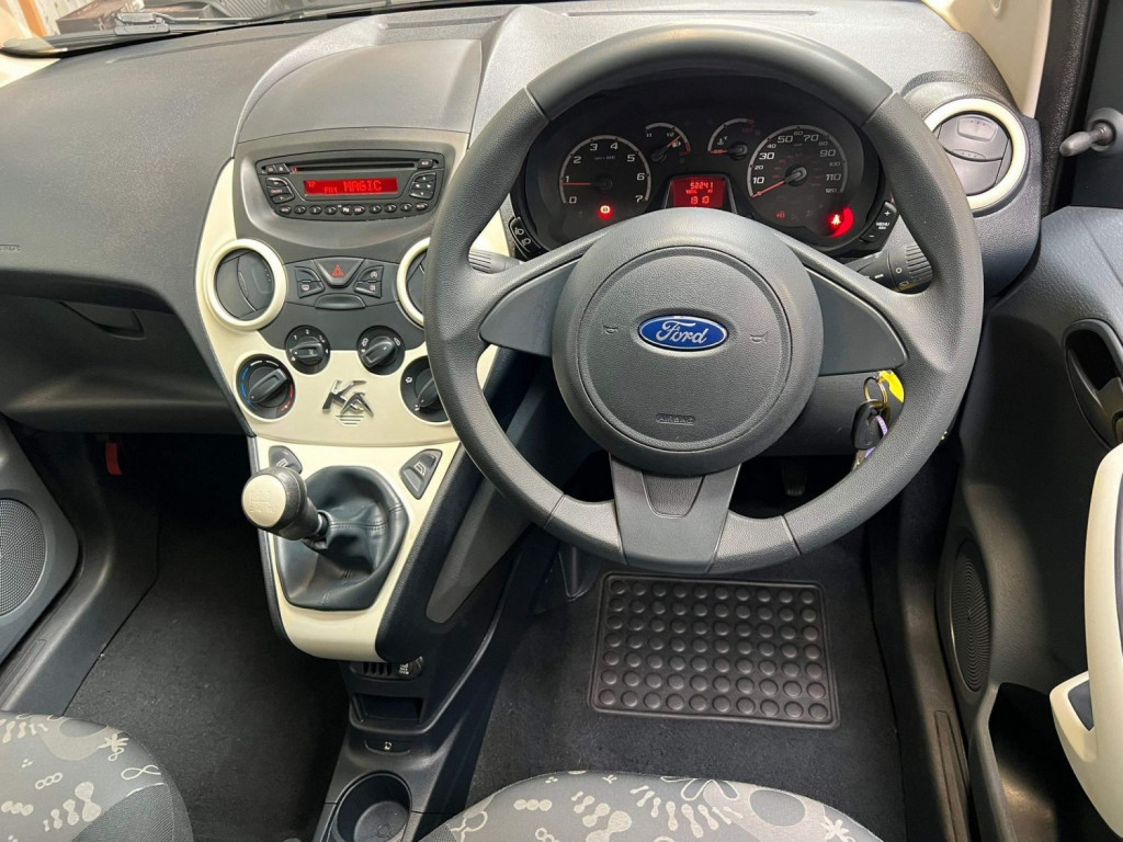FORD KA