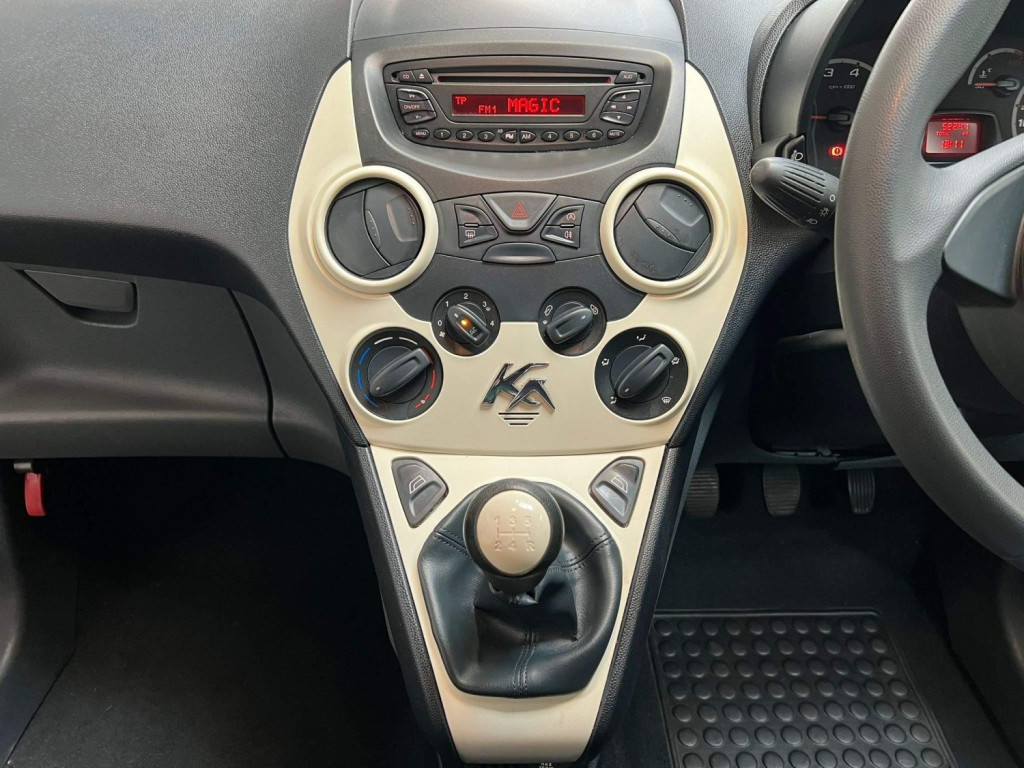 FORD KA