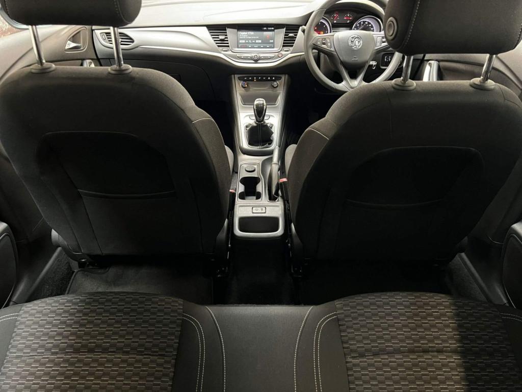 VAUXHALL ASTRA
