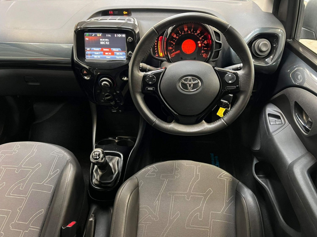 TOYOTA AYGO
