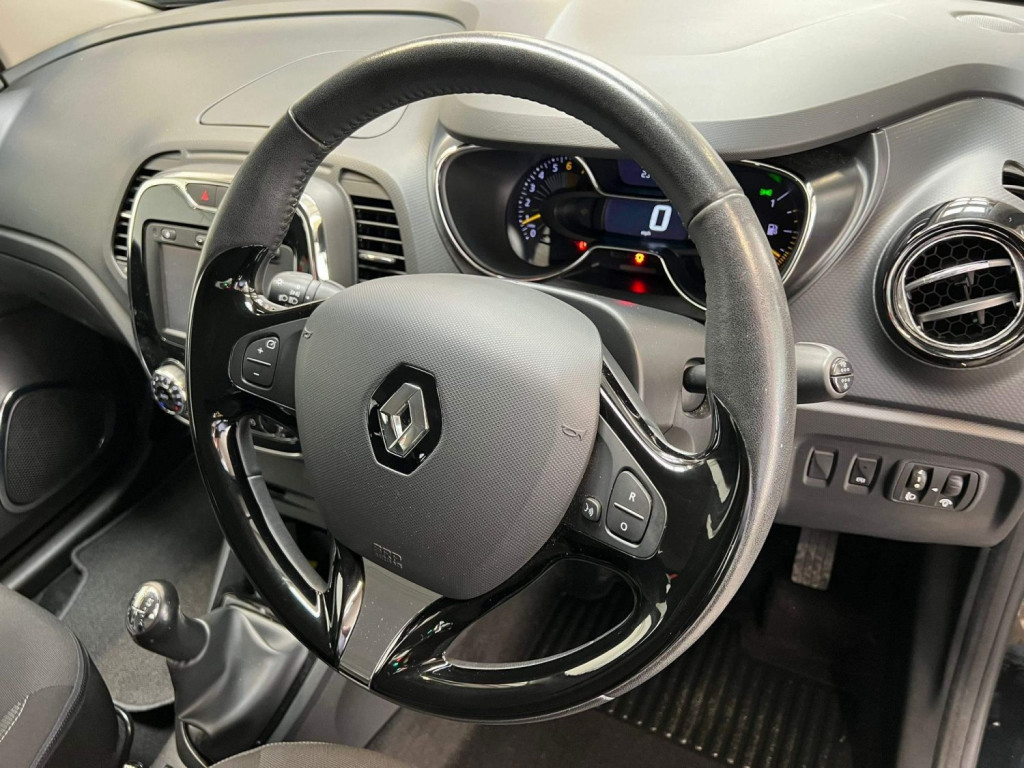 RENAULT CAPTUR