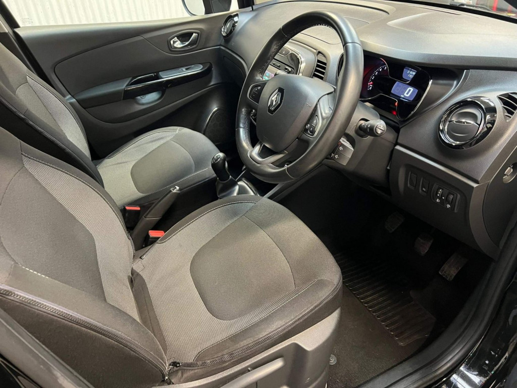 RENAULT CAPTUR