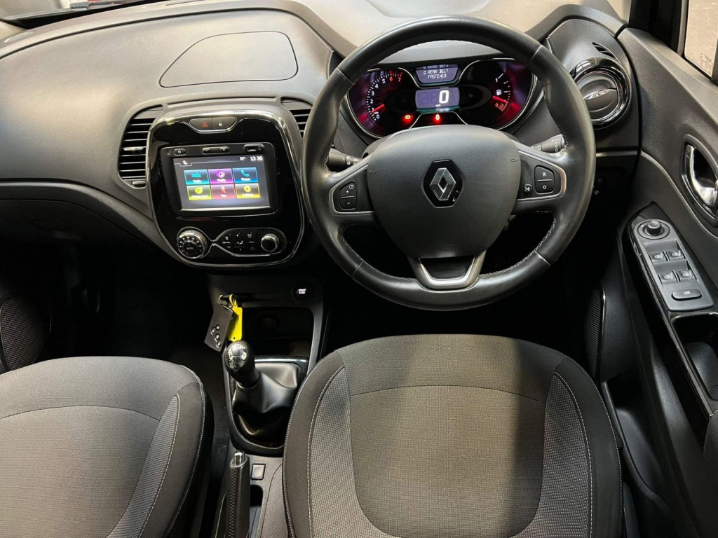 RENAULT CAPTUR