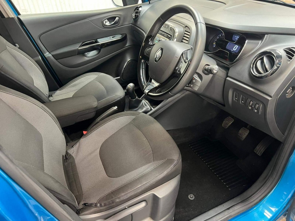 RENAULT CAPTUR