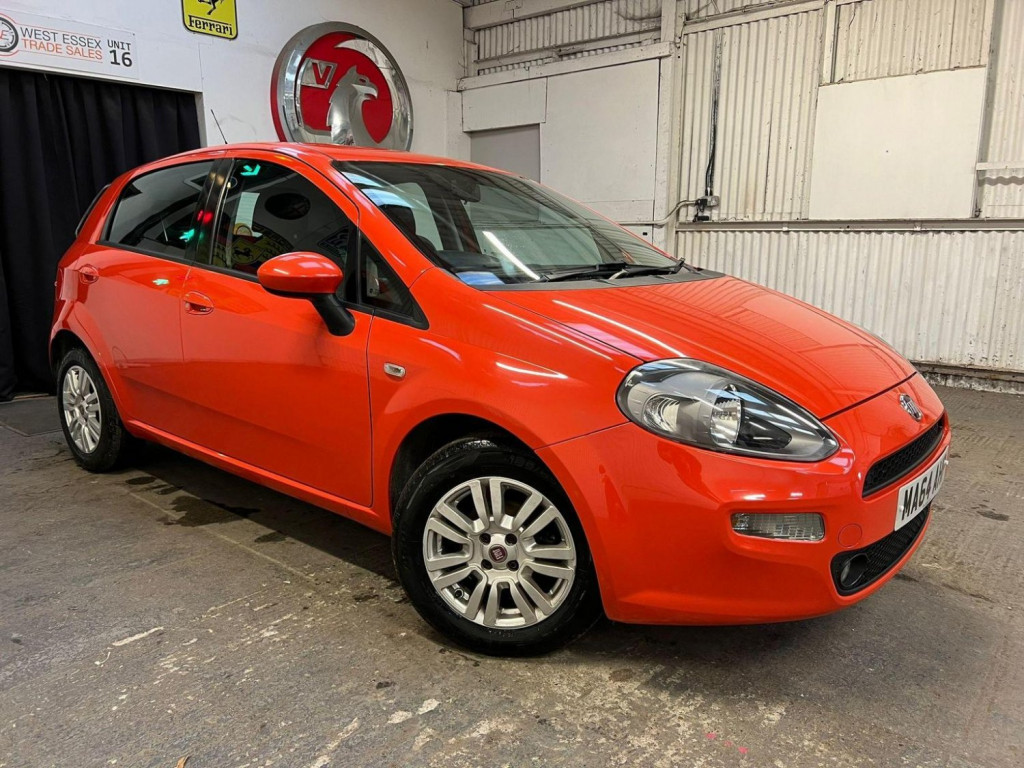 View FIAT PUNTO 1.4 Easy Euro 6 (s/s) 5dr