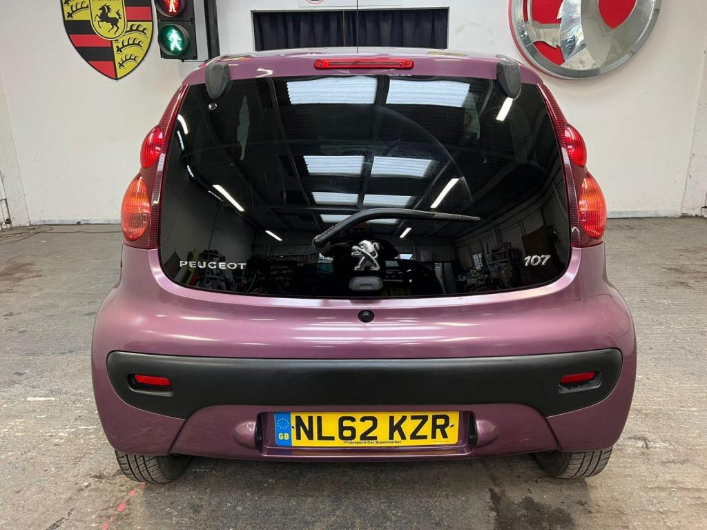 PEUGEOT 107