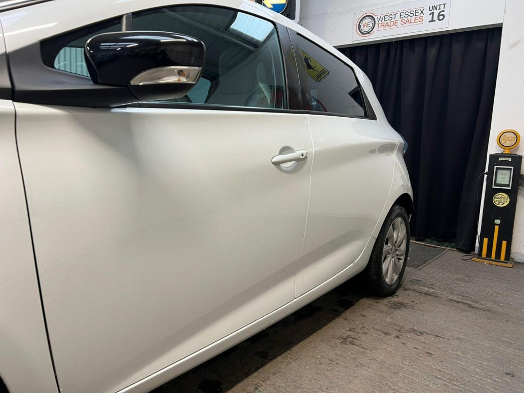 RENAULT ZOE