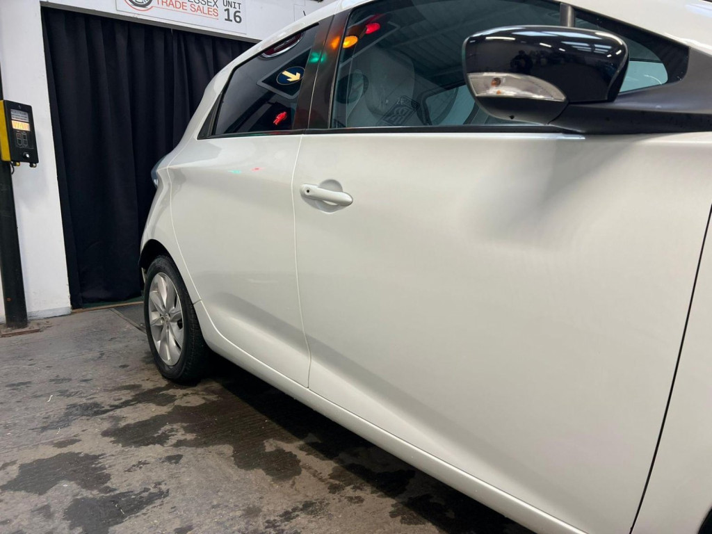 RENAULT ZOE