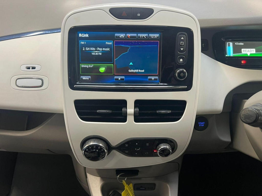 RENAULT ZOE