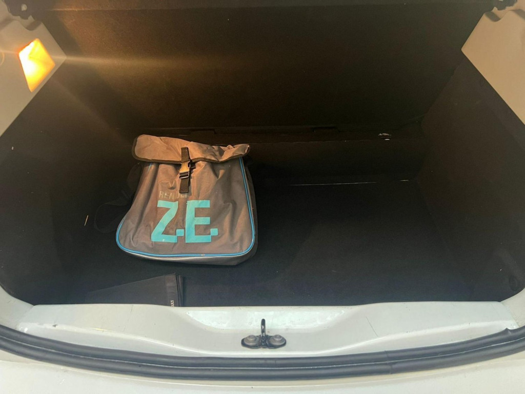 RENAULT ZOE