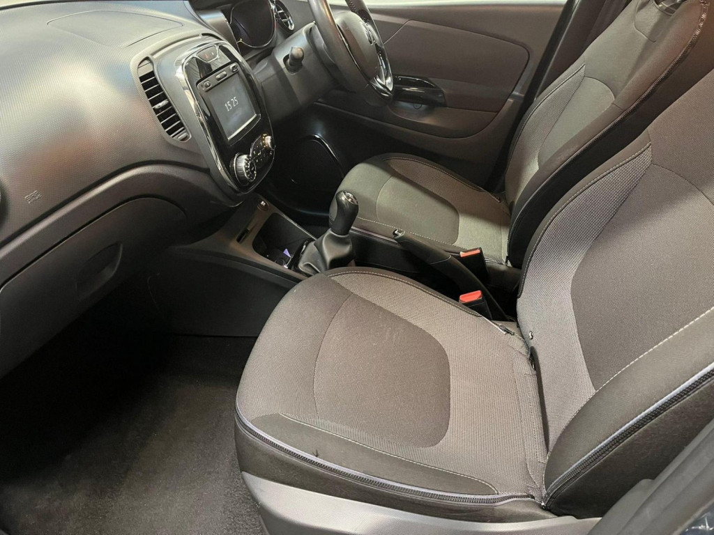 RENAULT CAPTUR