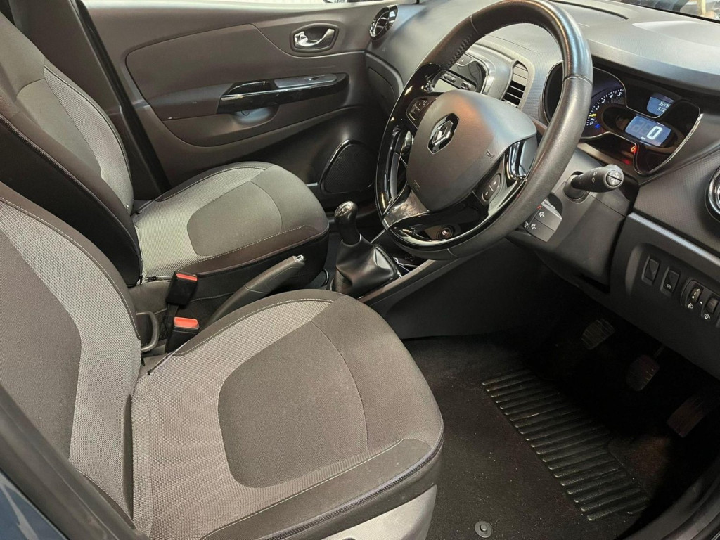 RENAULT CAPTUR