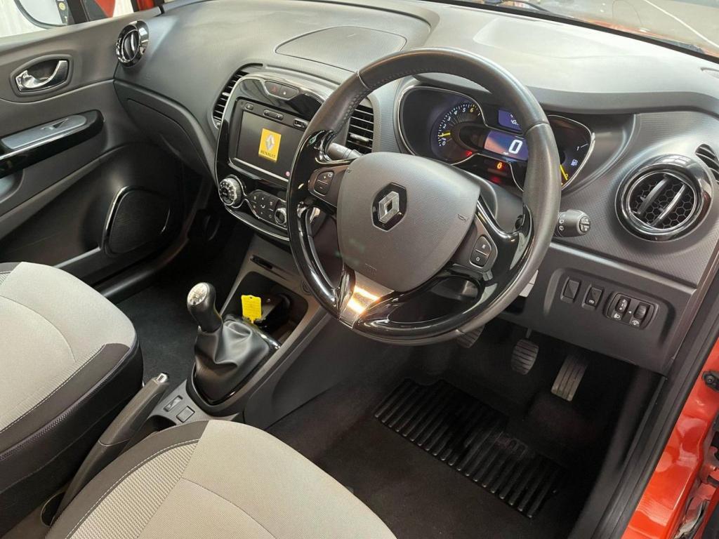 RENAULT CAPTUR