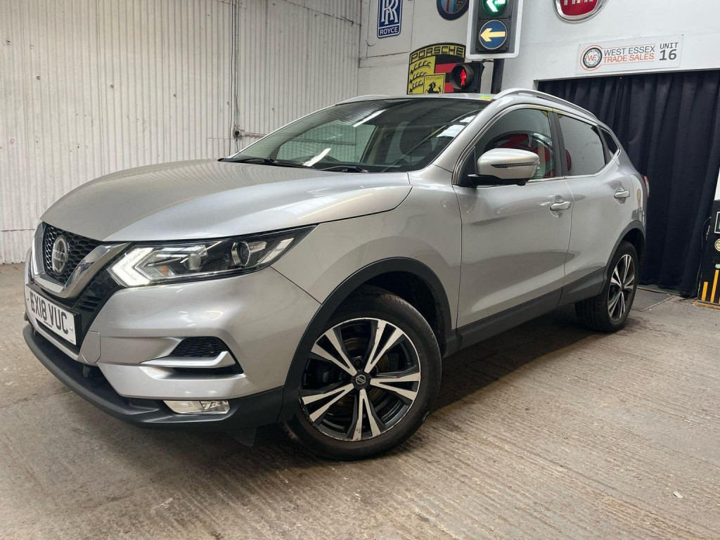 View NISSAN QASHQAI 1.5 dCi N-Connecta Euro 6 (s/s) 5dr