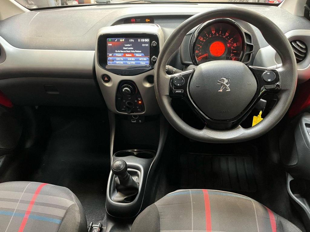 PEUGEOT 108