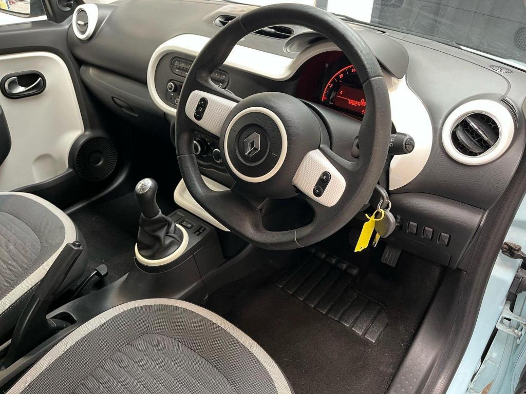 RENAULT TWINGO
