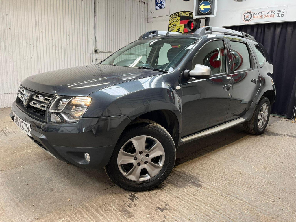 View DACIA DUSTER 1.2 TCe Laureate Euro 6 (s/s) 5dr