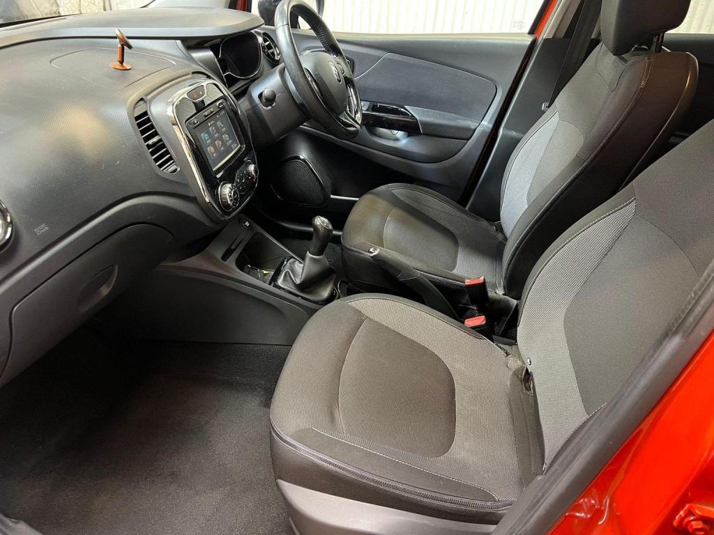 RENAULT CAPTUR