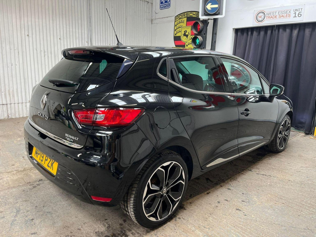 RENAULT CLIO