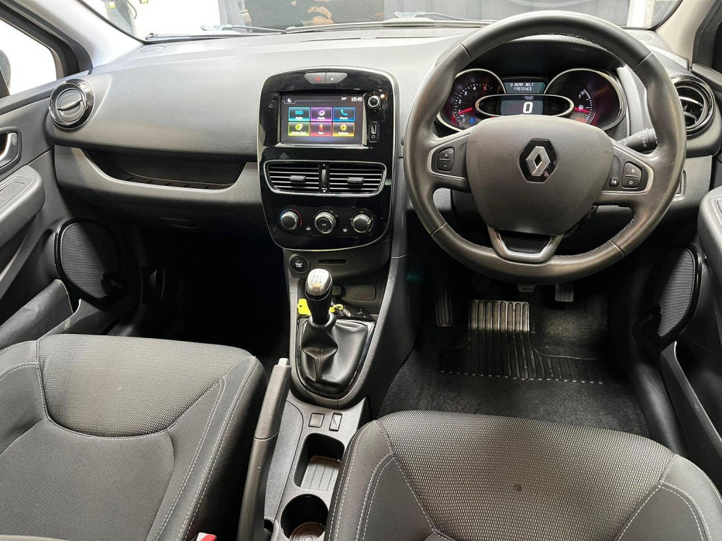 RENAULT CLIO
