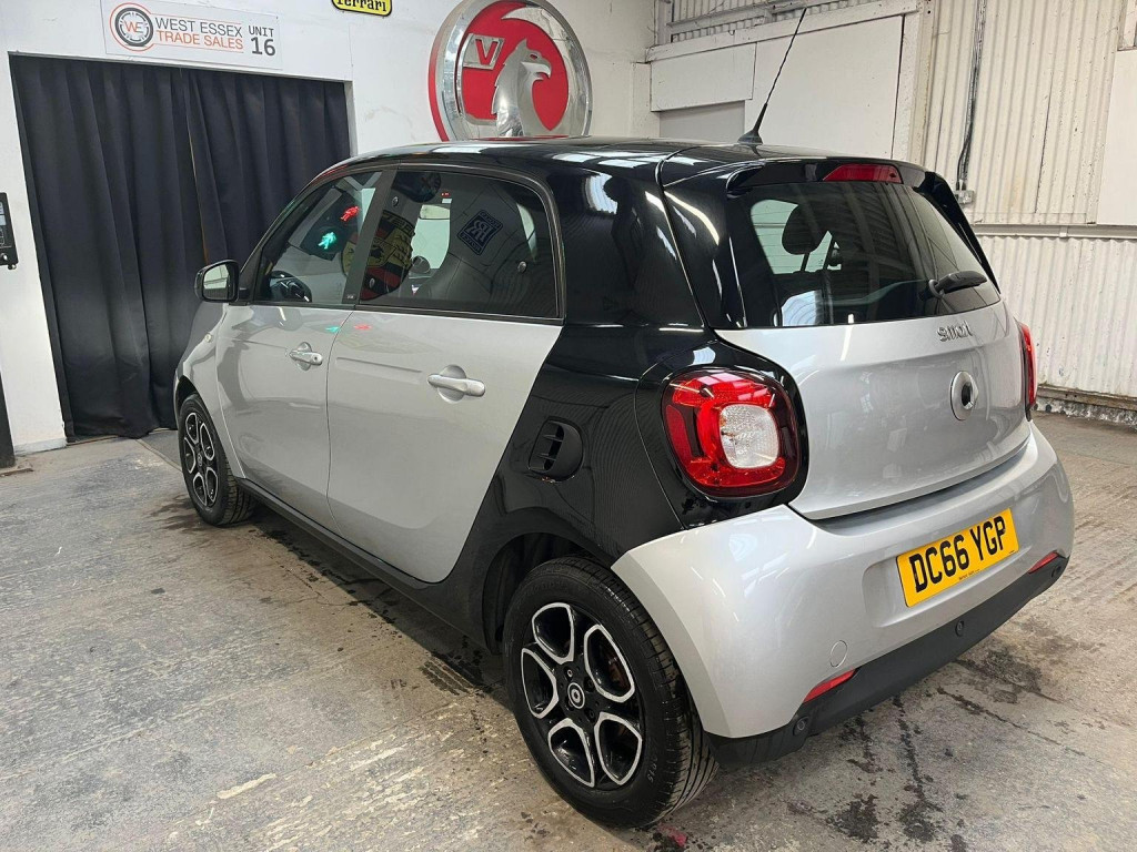 SMART FORFOUR