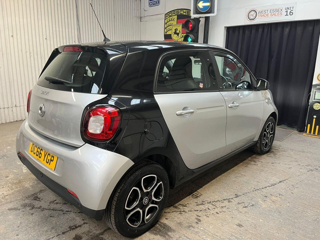 SMART FORFOUR