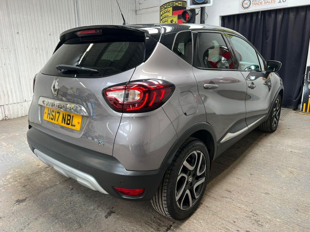 RENAULT CAPTUR