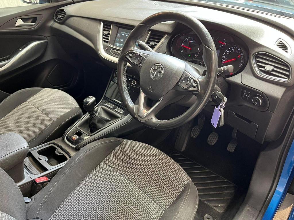 VAUXHALL GRANDLAND X