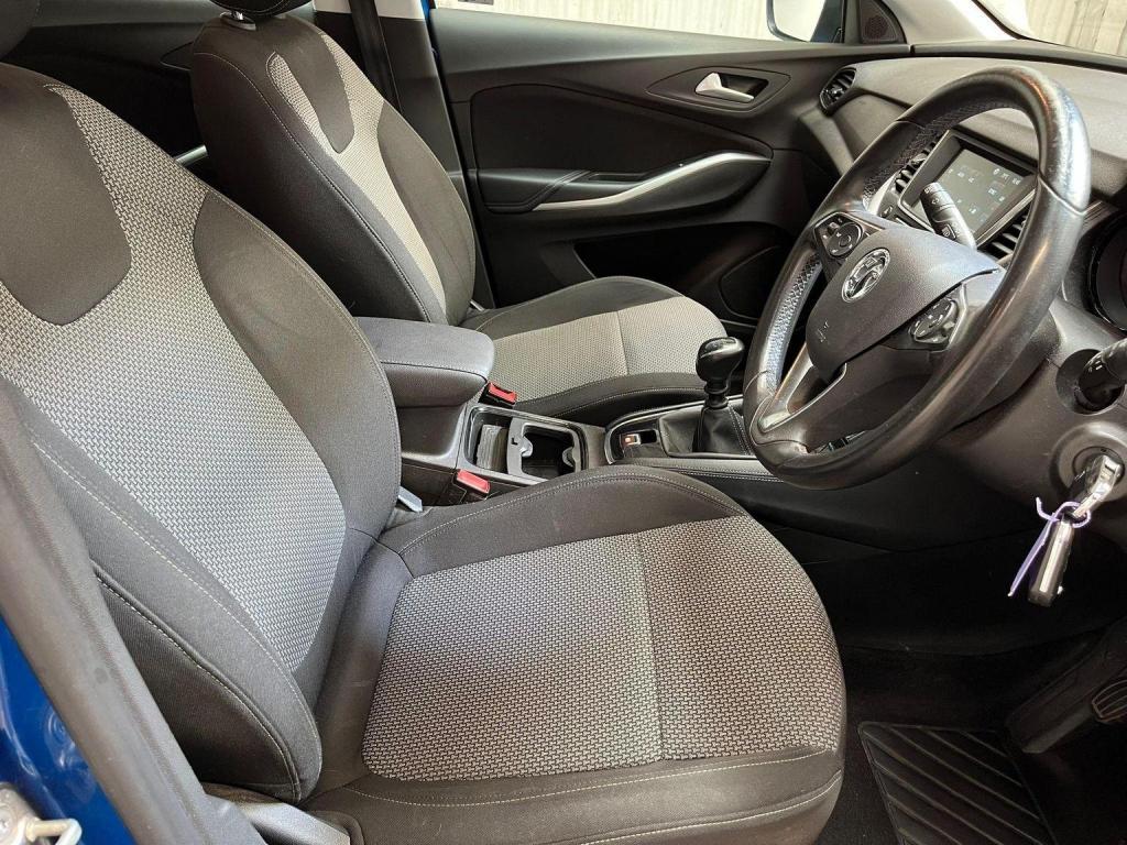 VAUXHALL GRANDLAND X