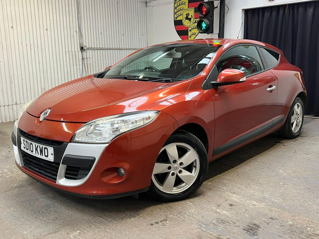 View RENAULT MEGANE 1.5 dCi Dynamique TomTom Euro 4 3dr