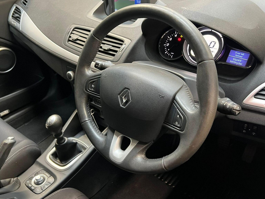 RENAULT MEGANE