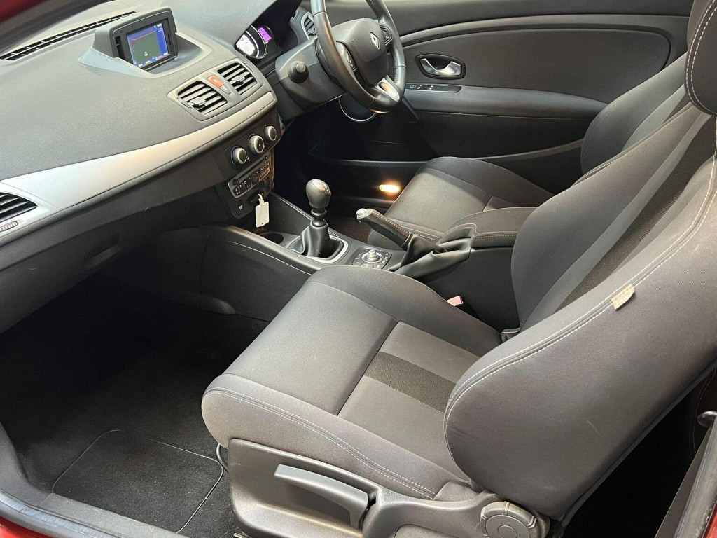 RENAULT MEGANE