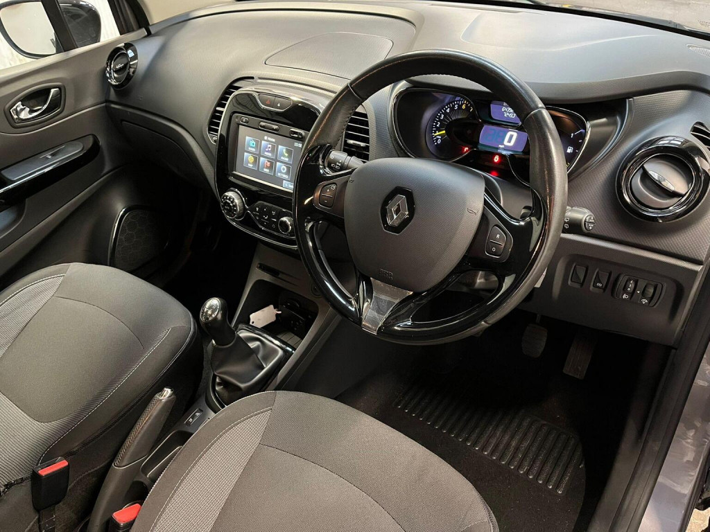 RENAULT CAPTUR