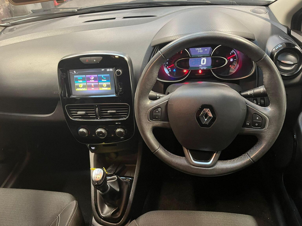RENAULT CLIO