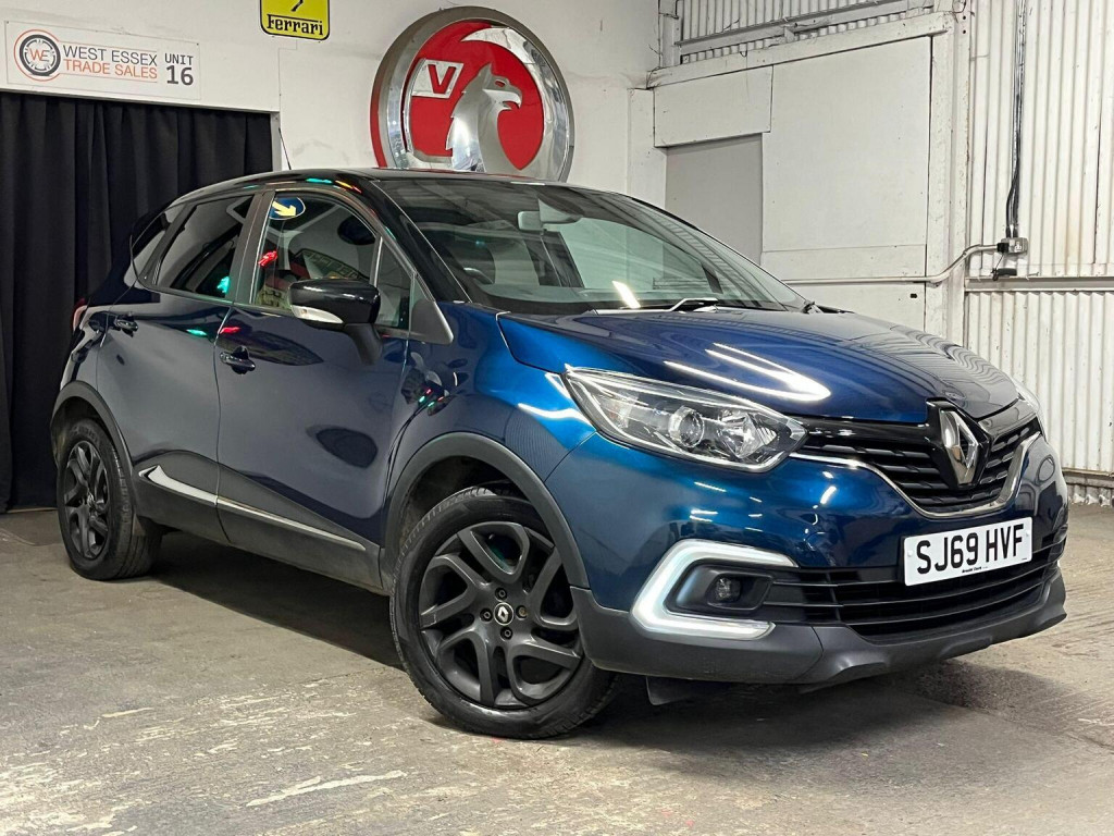View RENAULT CAPTUR 0.9 TCe ENERGY Iconic Euro 6 (s/s) 5dr