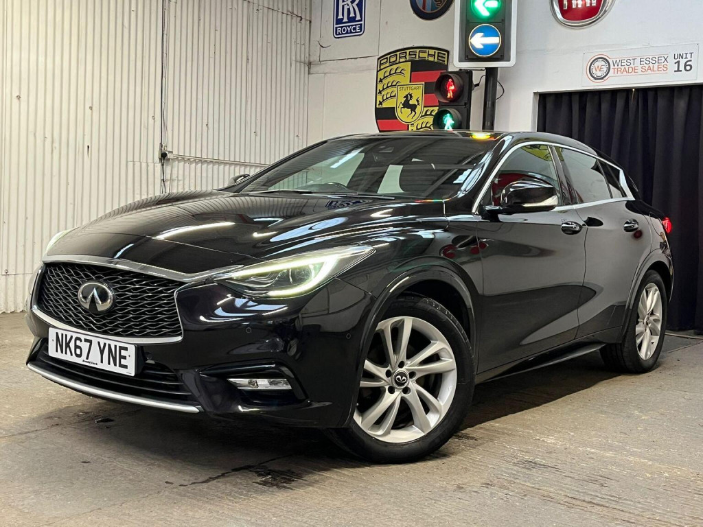 View INFINITI Q30 1.5d Premium Tech Euro 6 (s/s) 5dr