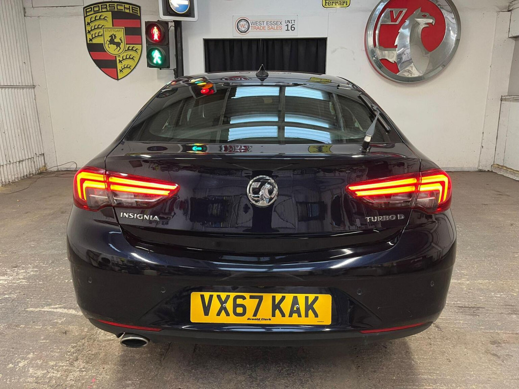 VAUXHALL INSIGNIA