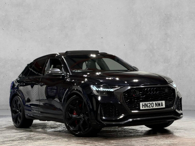 AUDI RSQ8
