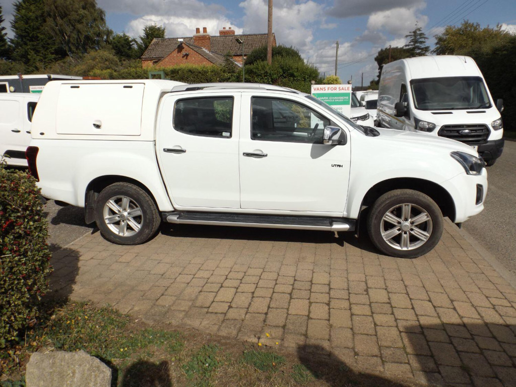 ISUZU D-MAX