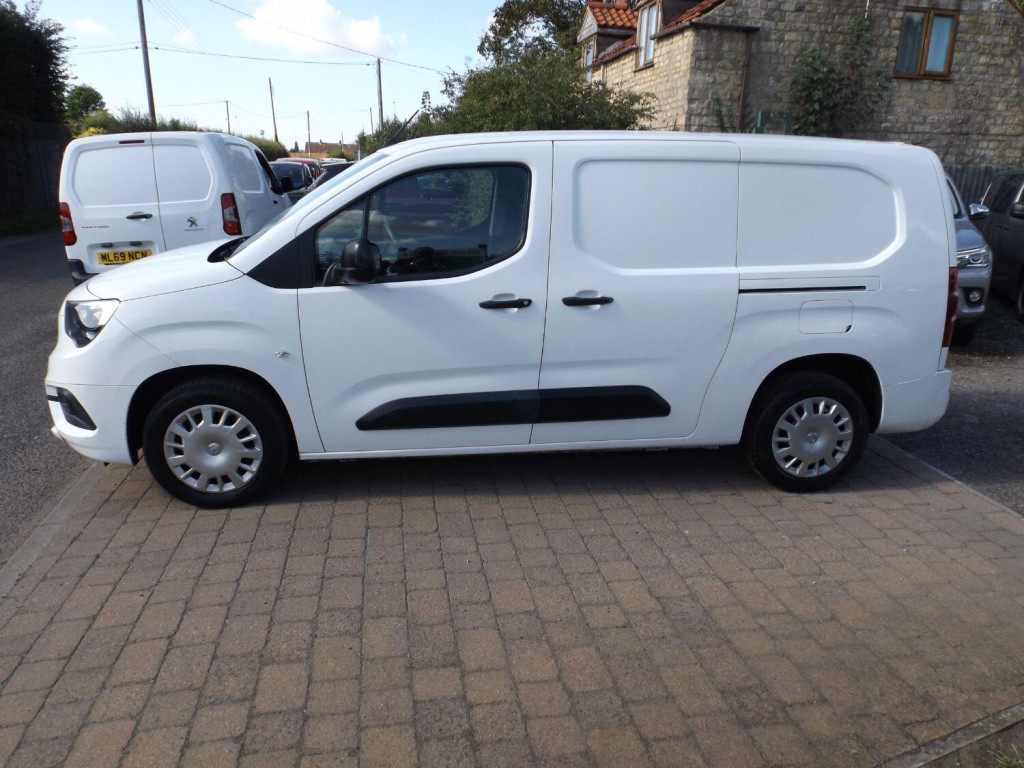 VAUXHALL COMBO