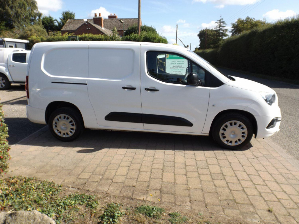 VAUXHALL COMBO