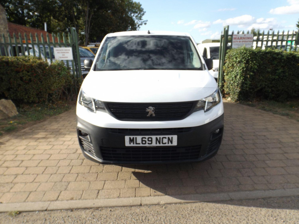 PEUGEOT PARTNER