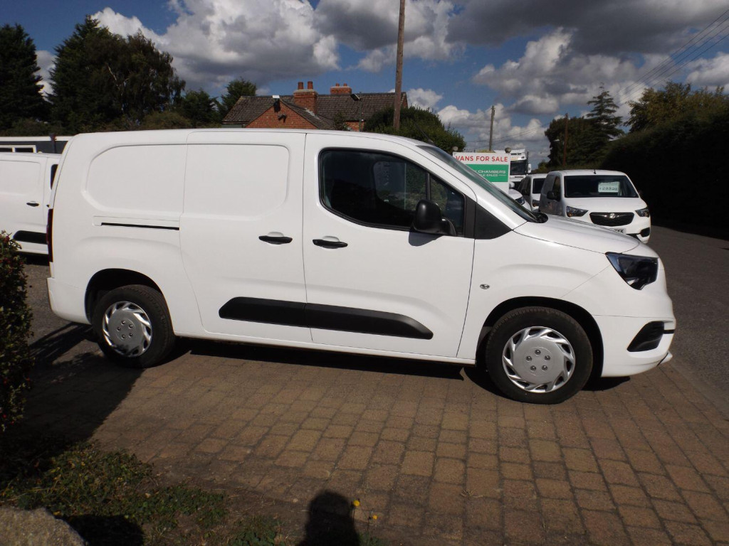VAUXHALL COMBO
